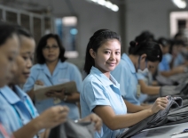 Indonesian garment production line ©ILO/Better Work Indonesia